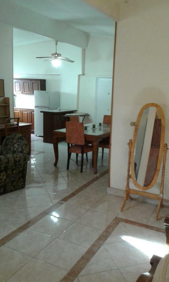Elegant Heliopolis, Studio-Apartment Kairó Kültér fotó